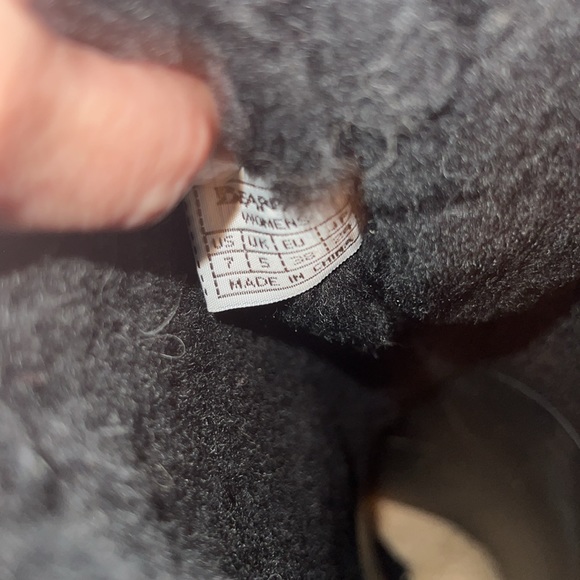 Bearpaw- Sundown - black suede fringe boots- 7 - Picture 4 of 9